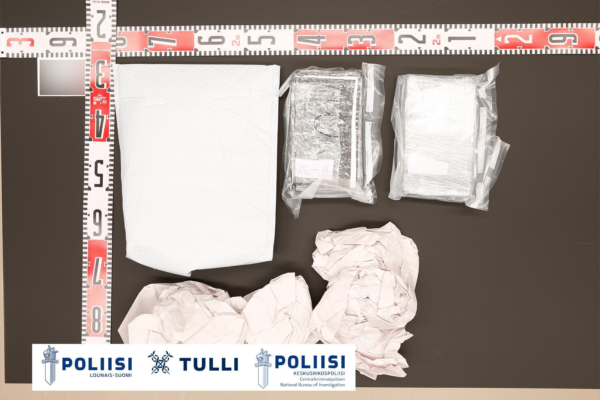 :KATSO VIDEO: Tulli, KRP ja Lounais-Suomen poliisilaitos paljastivat mittavan huumausaineiden levitysorganisaation Turussa