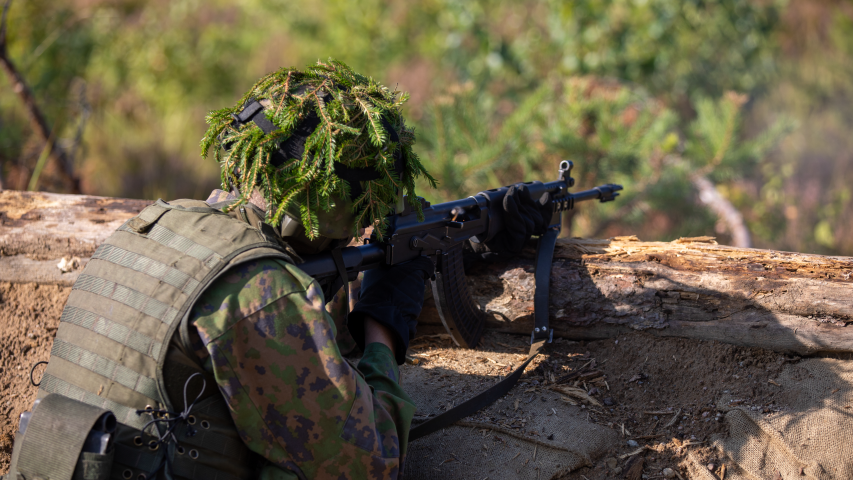 Kansainvälinen turvallisuustilanne huolestuttaa nuoria aikuisia